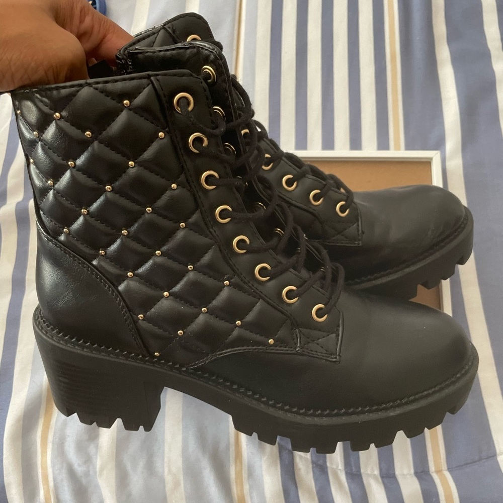Women boots
